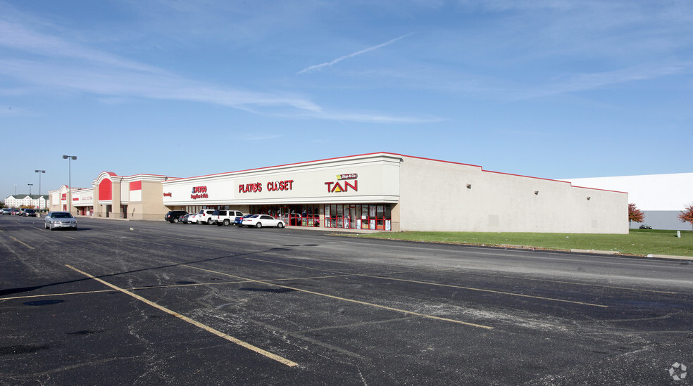 8588-8680 E 96th St, Fishers, IN for lease - Building Photo - Image 2 of 5