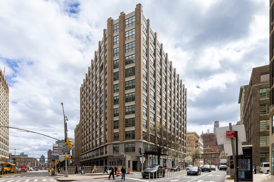 200 Hudson St, New York, NY for lease - Building Photo - Image 2 of 5