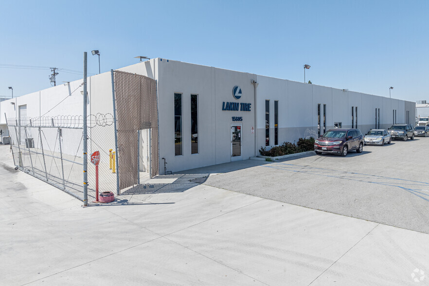 15605 Cornet St, Santa Fe Springs, CA for lease - Building Photo - Image 3 of 9