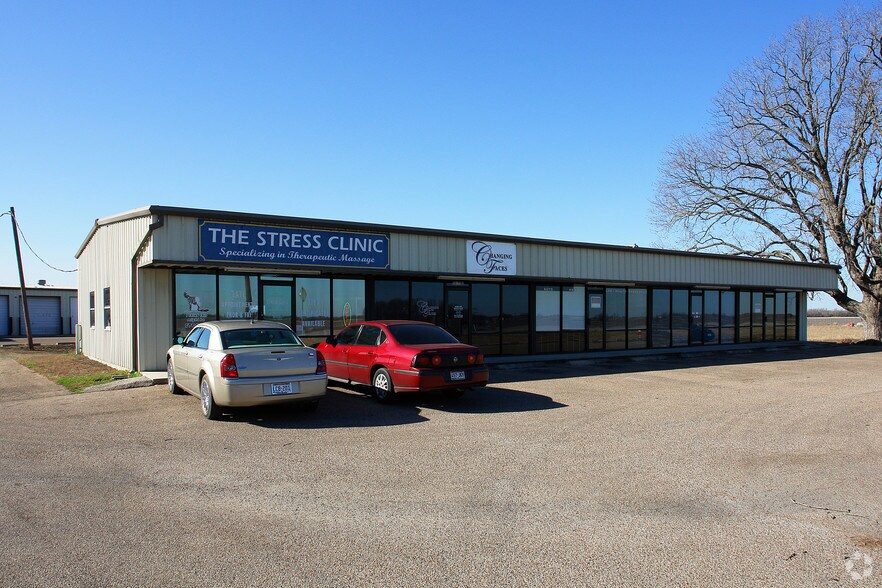 2000 W San Antonio St, Lockhart, TX for sale - Primary Photo - Image 1 of 1