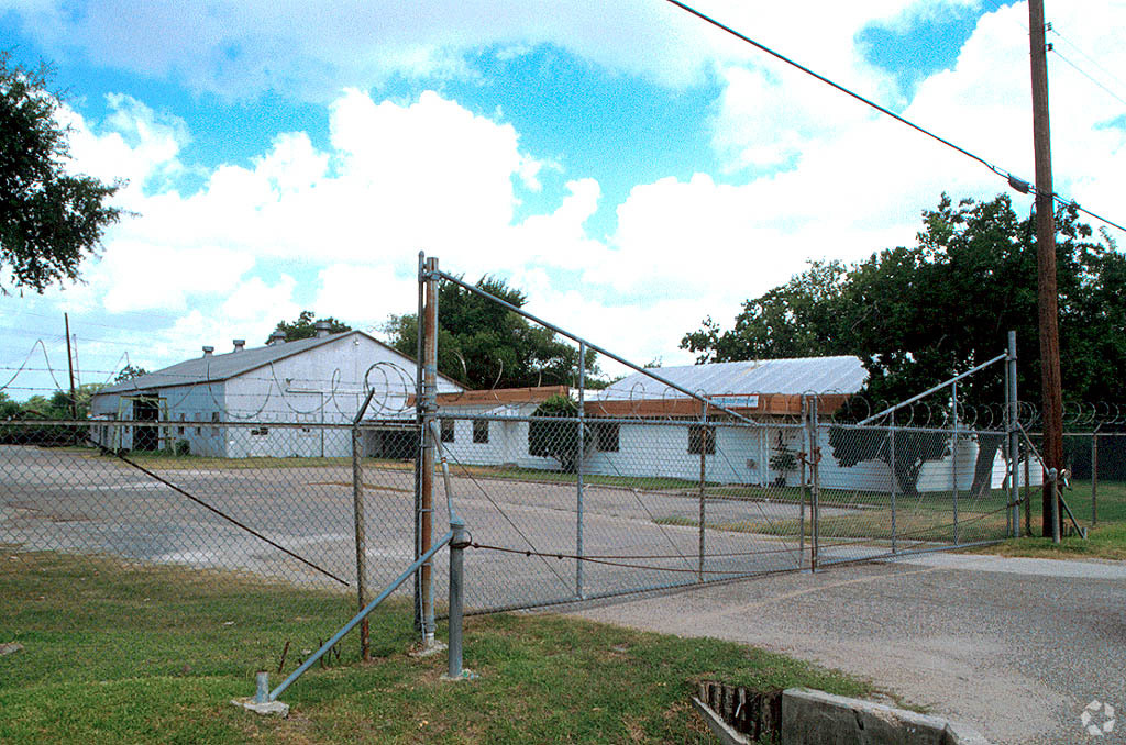 4000 Cedar Crest St, Houston, TX for sale Building Photo- Image 1 of 1