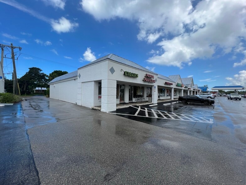 1801-1841 Tamiami Trl N, Naples, FL for lease - Building Photo - Image 2 of 2