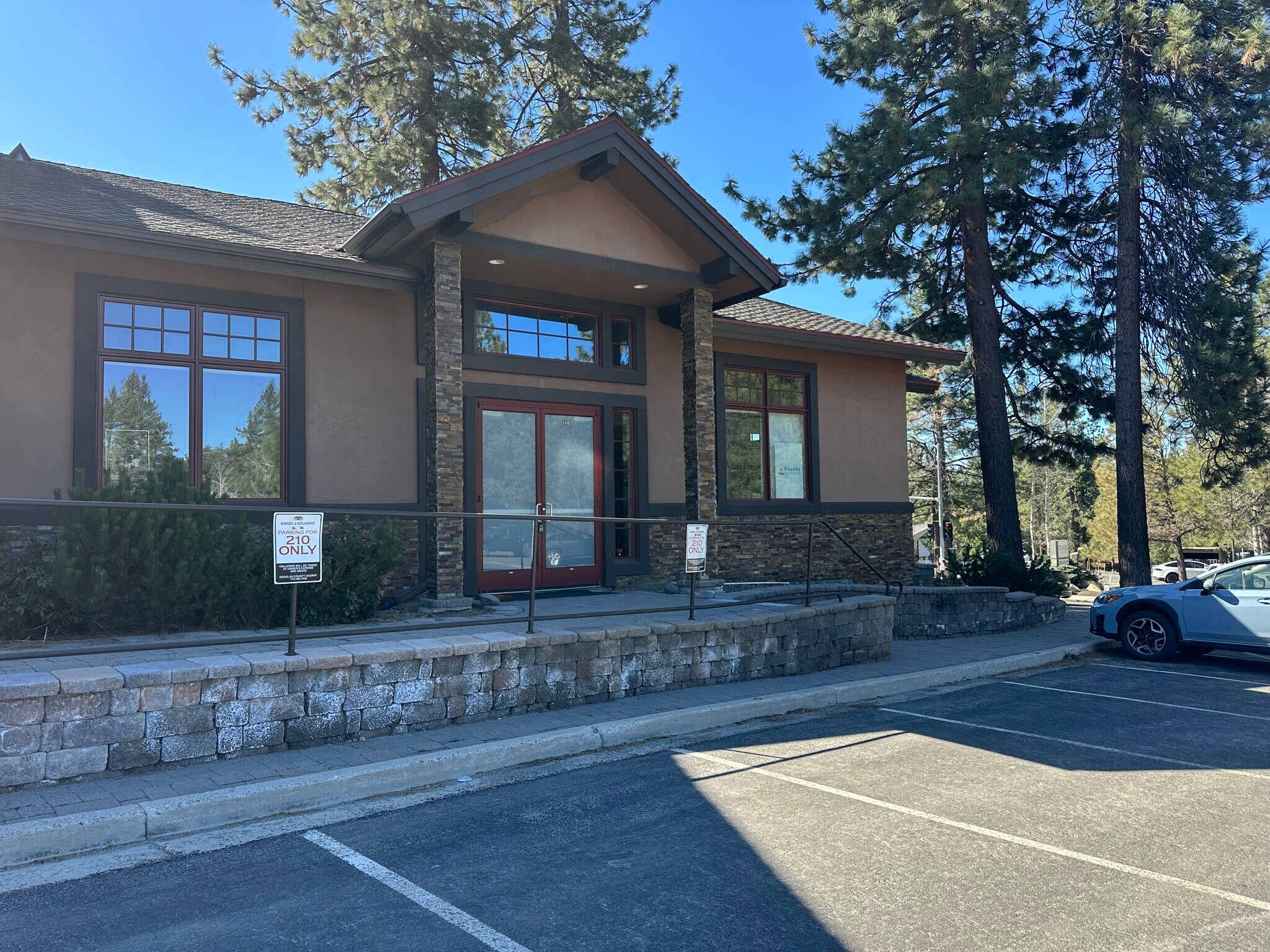210 Elks Point Rd, Zephyr Cove, NV for lease Building Photo- Image 1 of 2