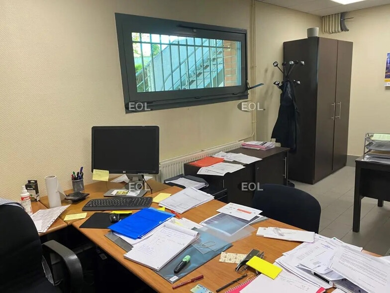 Flex in Gretz-Armainvilliers for lease - Interior Photo - Image 3 of 4