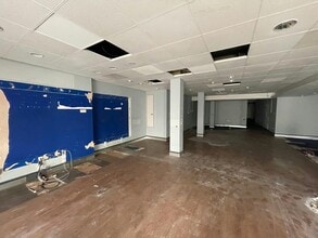 54-55 Market Pl, Doncaster for lease Building Photo- Image 1 of 3