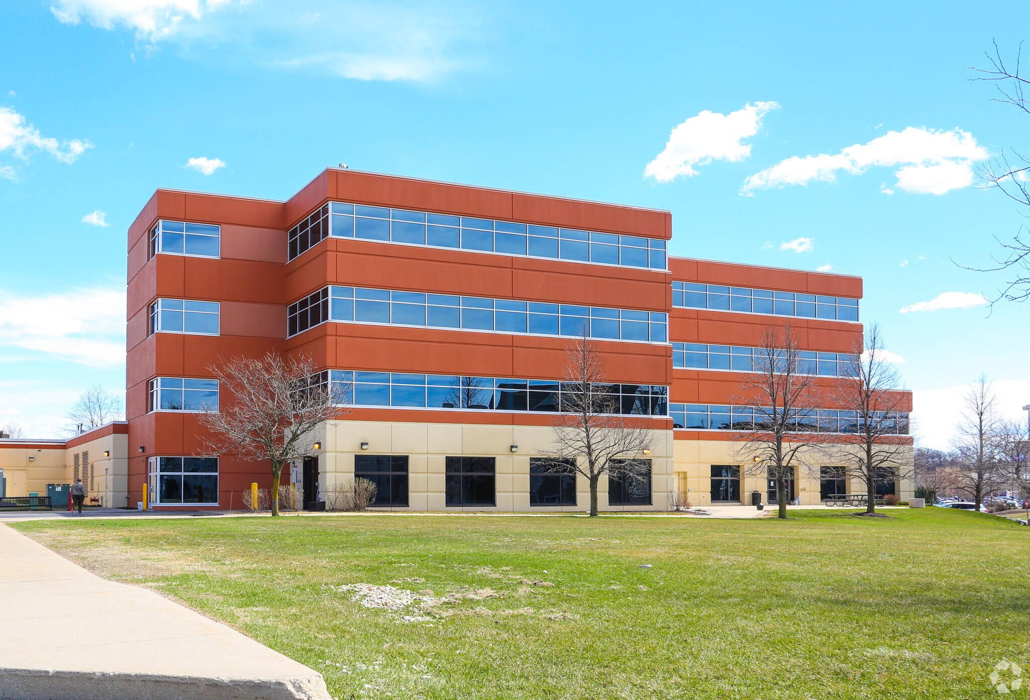 1800 Deming Way, Middleton, WI 53562 Esser Place