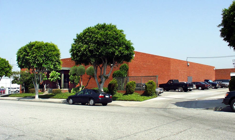 1649-1653 W 132nd St, Gardena, CA for lease - Building Photo - Image 3 of 4