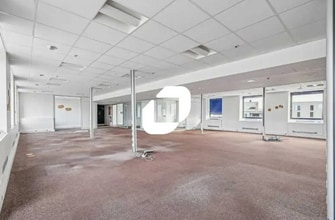 Office in Antony for lease Interior Photo- Image 1 of 22