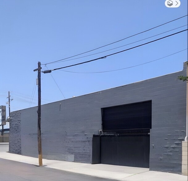 2636 S Main St, Los Angeles, CA for lease - Building Photo - Image 2 of 3