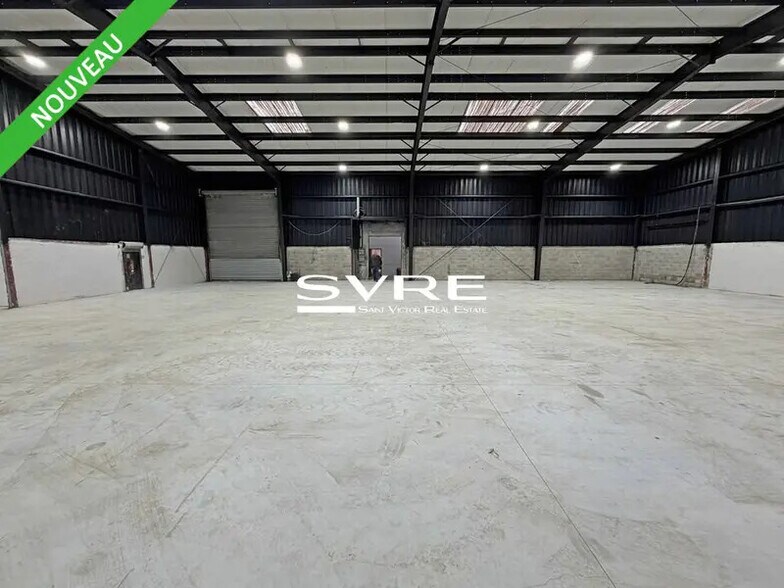 Office in Aubagne for lease - Interior Photo - Image 1 of 5