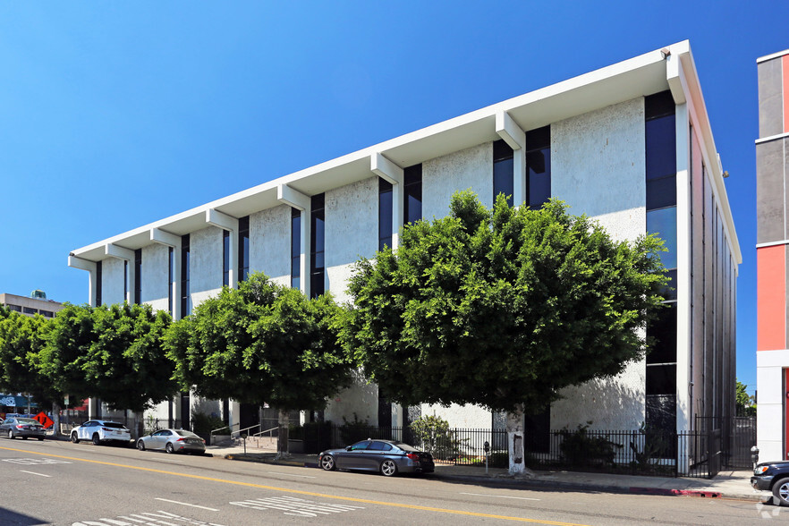 525 S Virgil Ave, Los Angeles, CA for sale - Building Photo - Image 3 of 4