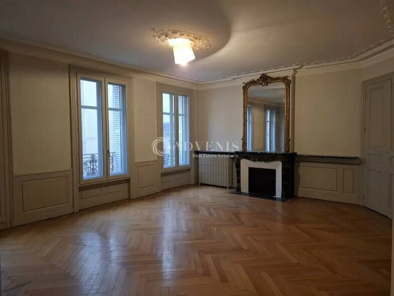 Office in Nancy for sale - Building Photo - Image 2 of 10