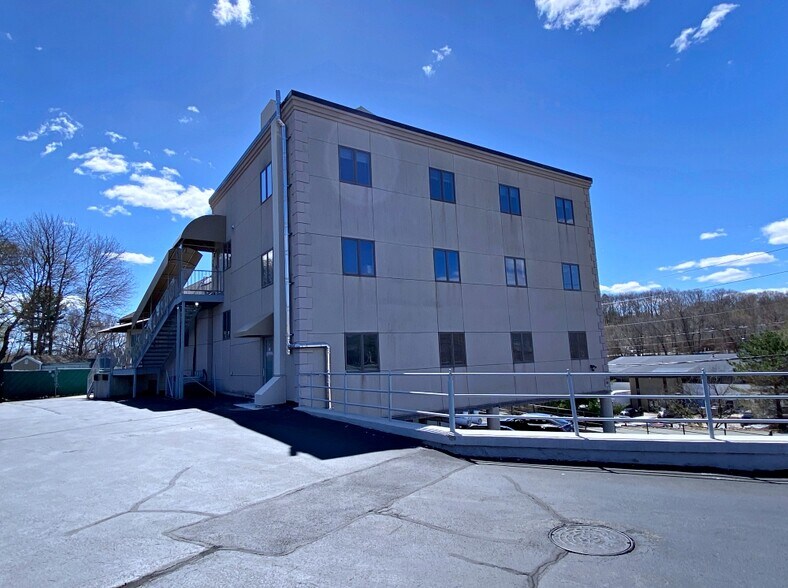 10 Walnut Hill Park, Woburn, MA for sale - Building Photo - Image 1 of 1