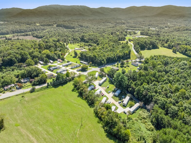 1810 Conley Rd, Morganton, NC for sale - Primary Photo - Image 1 of 9