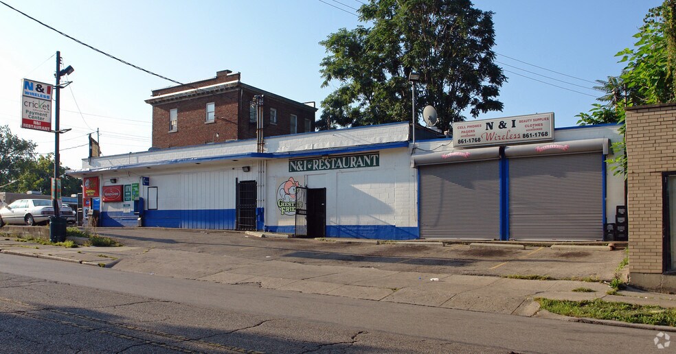 2923 Gilbert Ave, Cincinnati, OH for sale - Primary Photo - Image 1 of 2