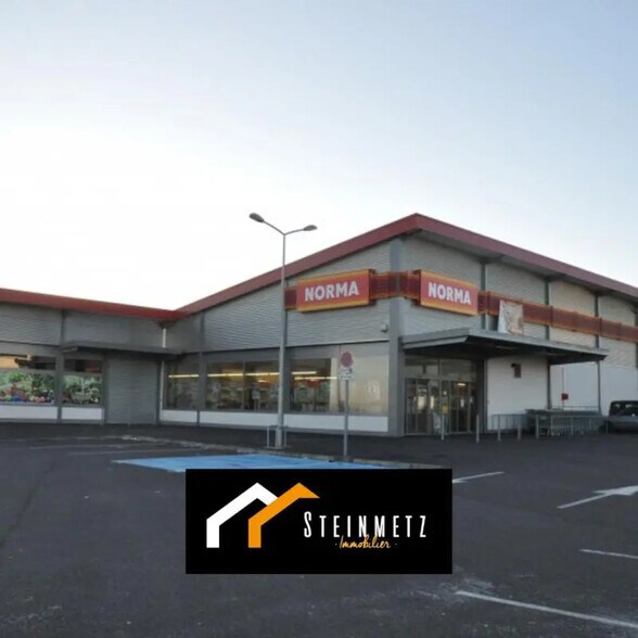 Retail in Valmont for lease - Building Photo - Image 1 of 3