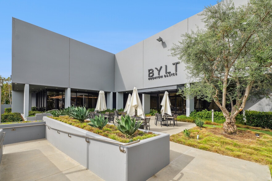 17421 Derian Ave, Irvine, CA for lease - Building Photo - Image 2 of 2