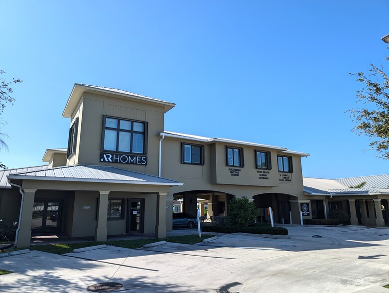 4625 N A1A Hwy, Vero Beach, FL for lease - Building Photo - Image 1 of 8