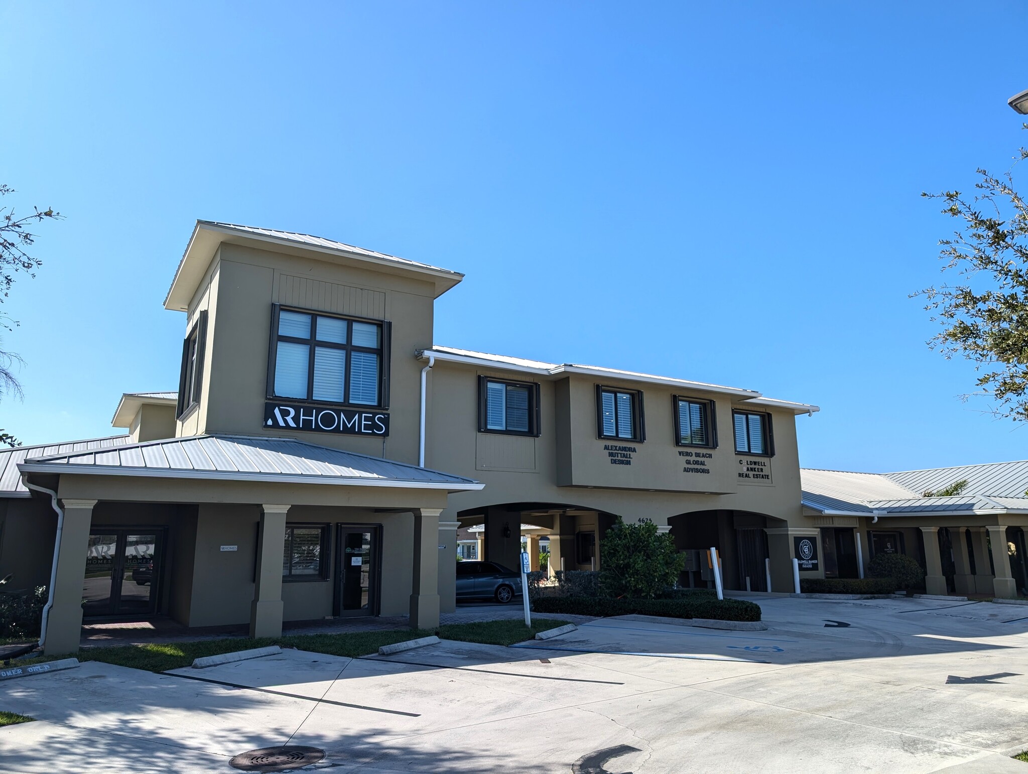 4625 N A1A Hwy, Vero Beach, FL for lease Building Photo- Image 1 of 9