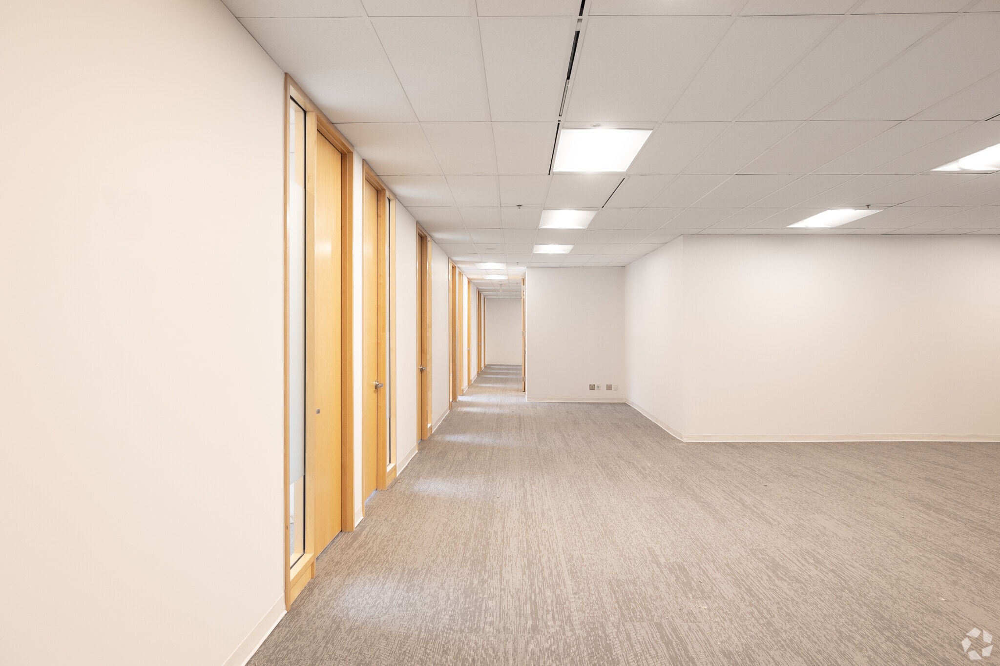 1801 Av McGill College, Montréal, QC for lease Interior Photo- Image 1 of 4