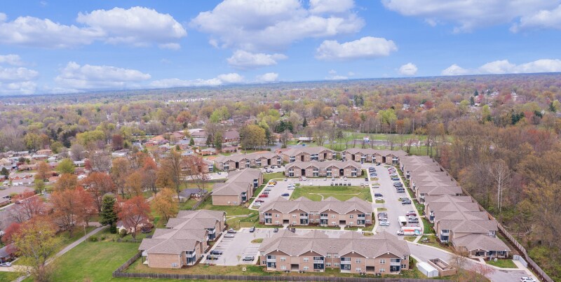 7715 Oakfields Pointe Rd, Louisville, KY for sale - Building Photo - Image 1 of 1