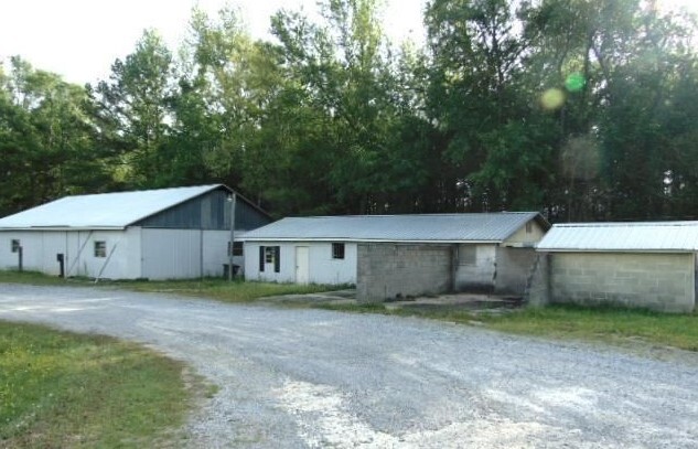 425 Enterprise Rd, Clanton, AL for sale - Primary Photo - Image 1 of 2