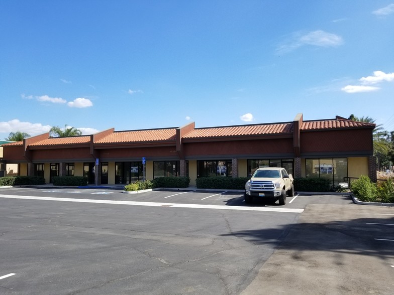 17350-17380 Norwalk Blvd, Cerritos, CA for lease - Building Photo - Image 1 of 10