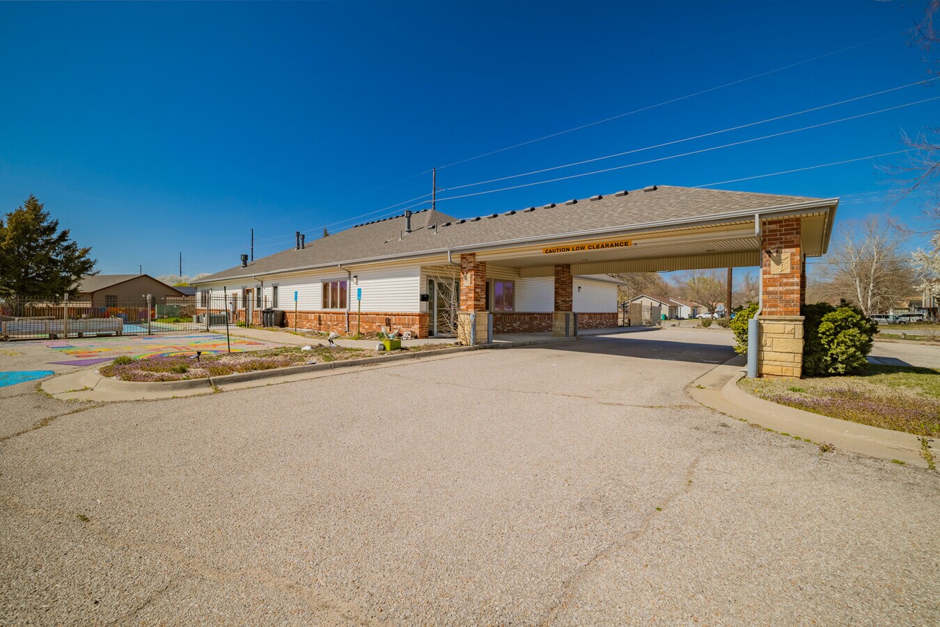 5735 W Macarthur Rd, Wichita, KS 67215