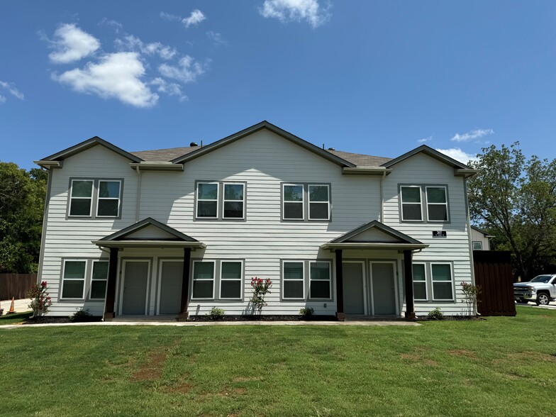 207 W Cloud St, Gainesville, TX for sale - Building Photo - Image 1 of 1