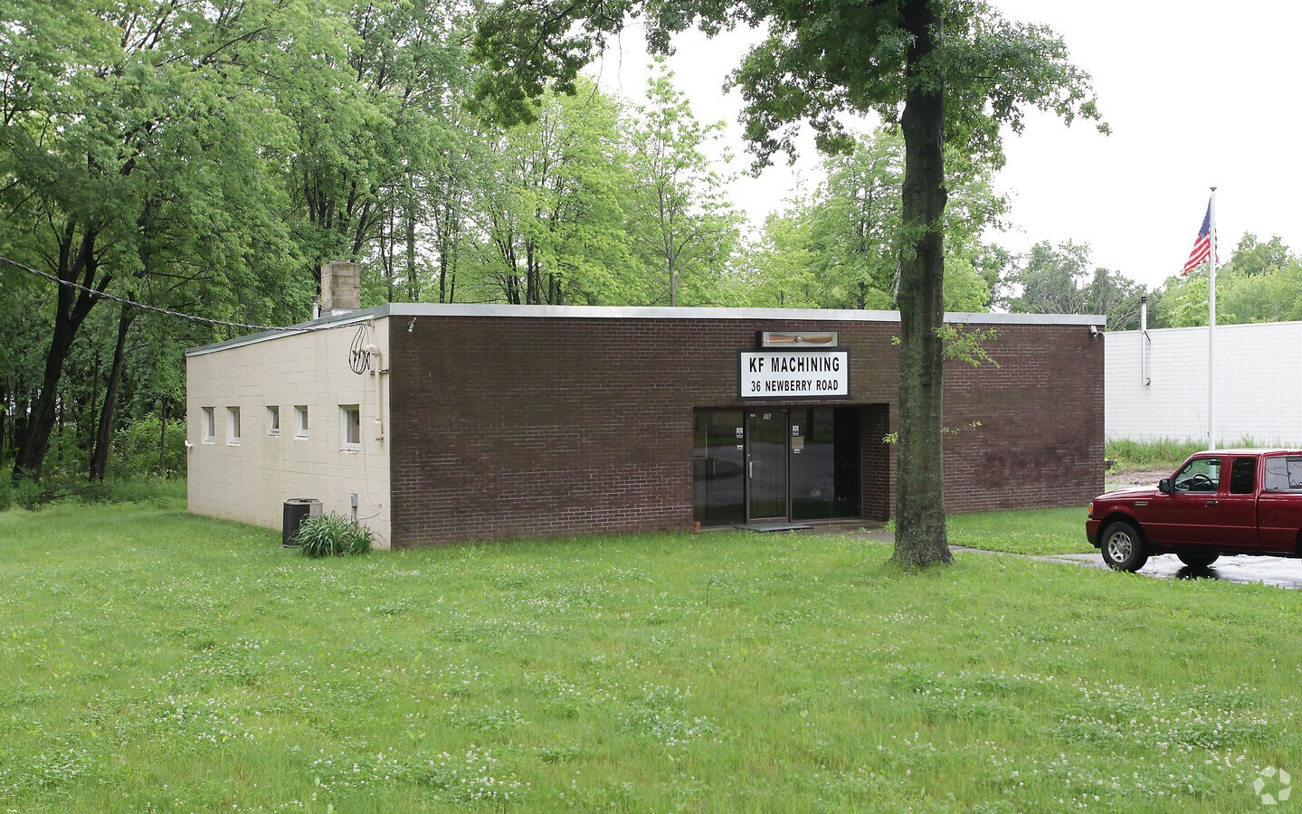 36 Newberry Rd, East Windsor, CT 06088