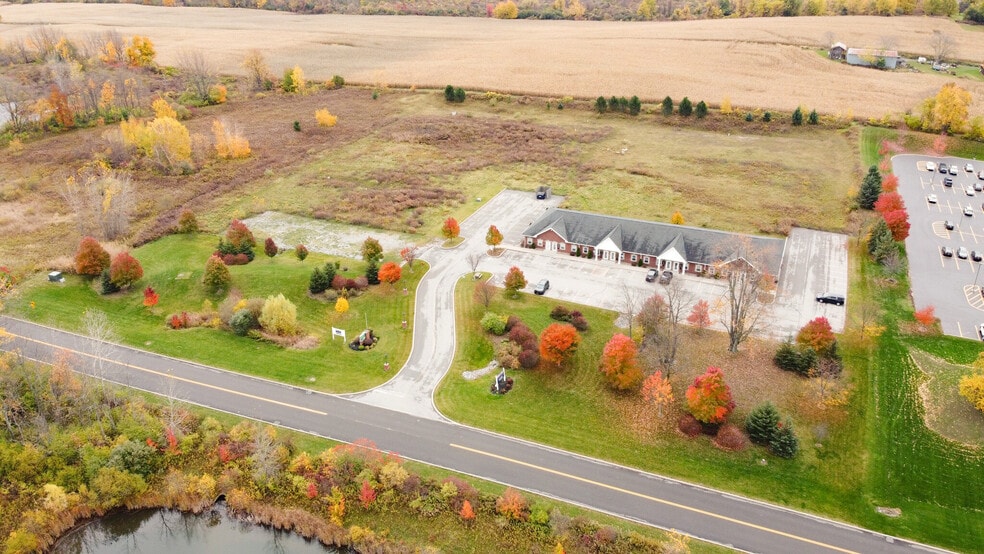 250 Lucius Gordon Dr, West Henrietta, NY for lease - Building Photo - Image 3 of 19