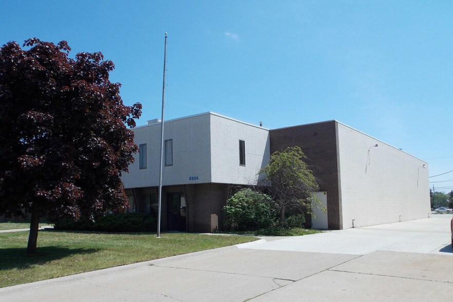 2336 Alger Dr, Troy, MI for sale - Building Photo - Image 1 of 1