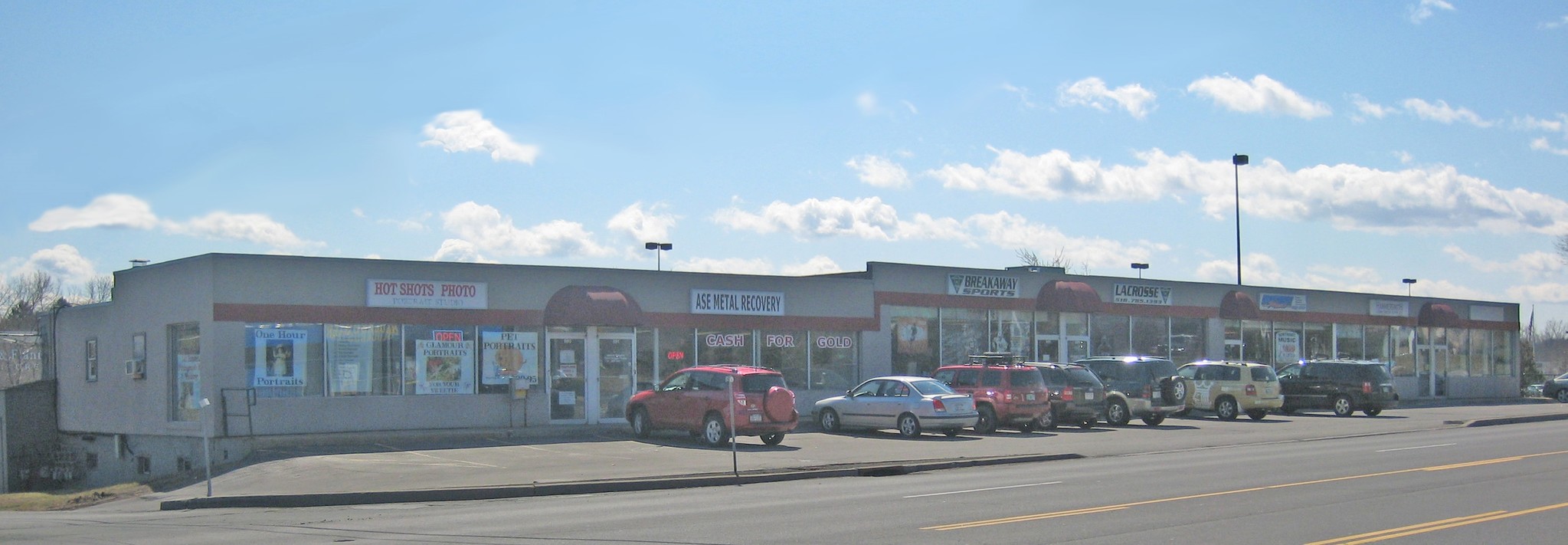 881-889 New Loudon Rd, Latham, NY for sale Building Photo- Image 1 of 1