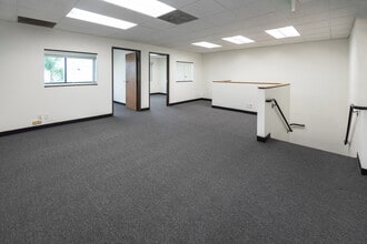 440 S Hindry Ave, Inglewood, CA for lease Building Photo- Image 2 of 12