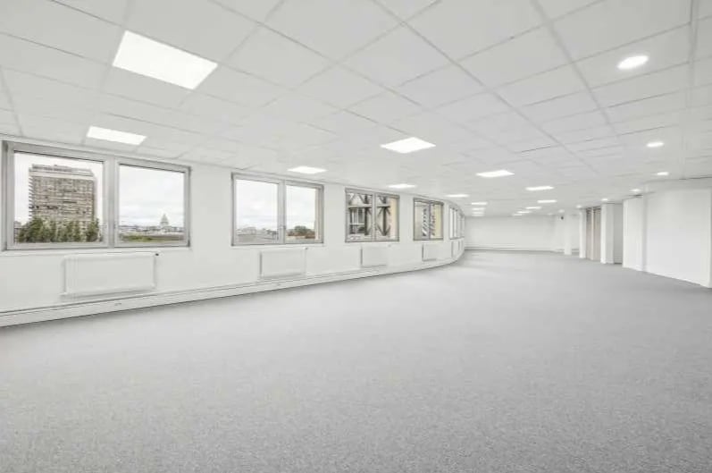 14 Rue Des Reculettes, Paris, PAR 75013 - - - Interior Photo - Image 1 of 3