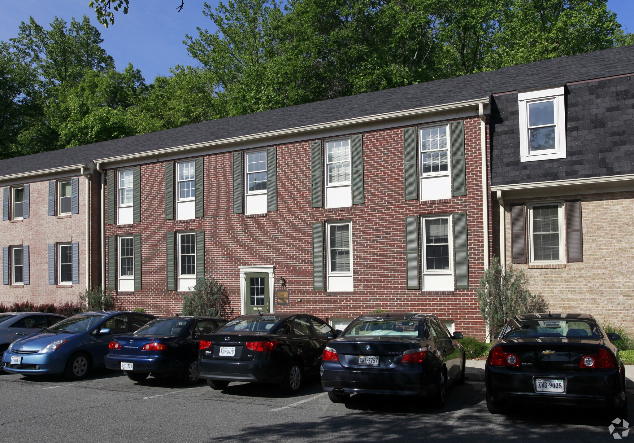5520-5532 Hempstead Way, Springfield, VA for sale Primary Photo- Image 1 of 5