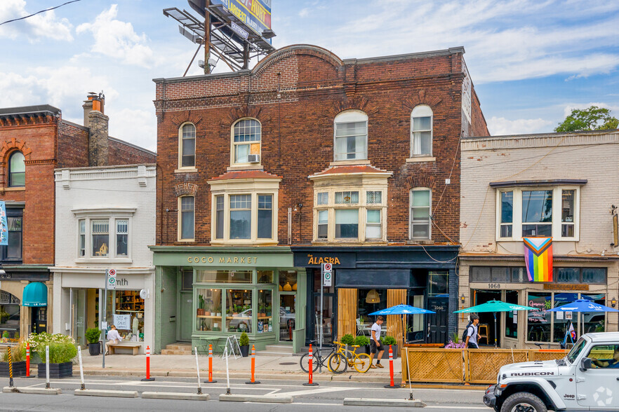 1066 Yonge St, Toronto, ON for lease - Primary Photo - Image 1 of 3