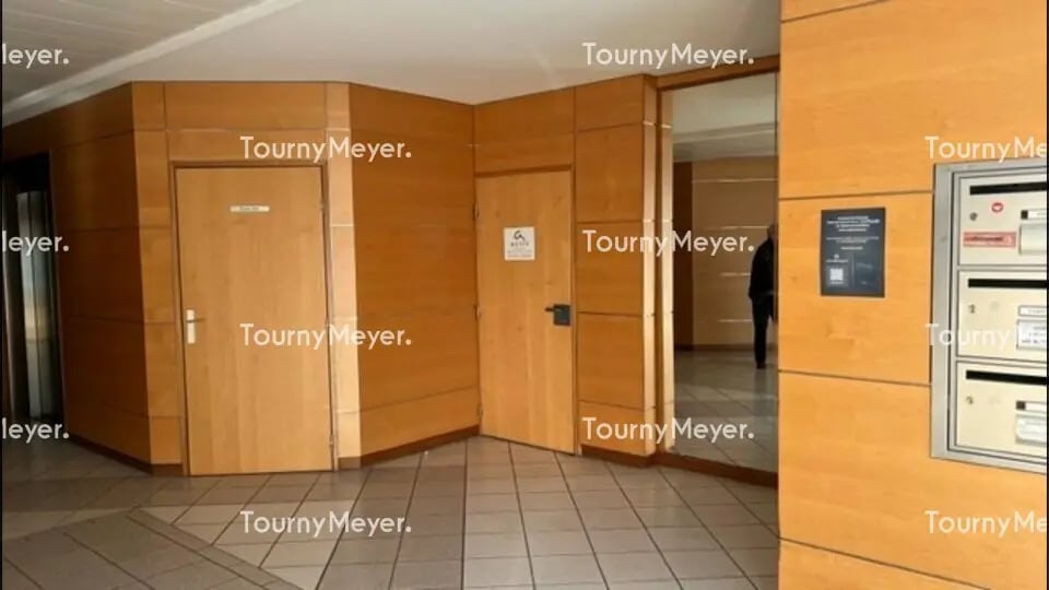 Office in Montpellier for lease - Building Photo - Image 2 of 8