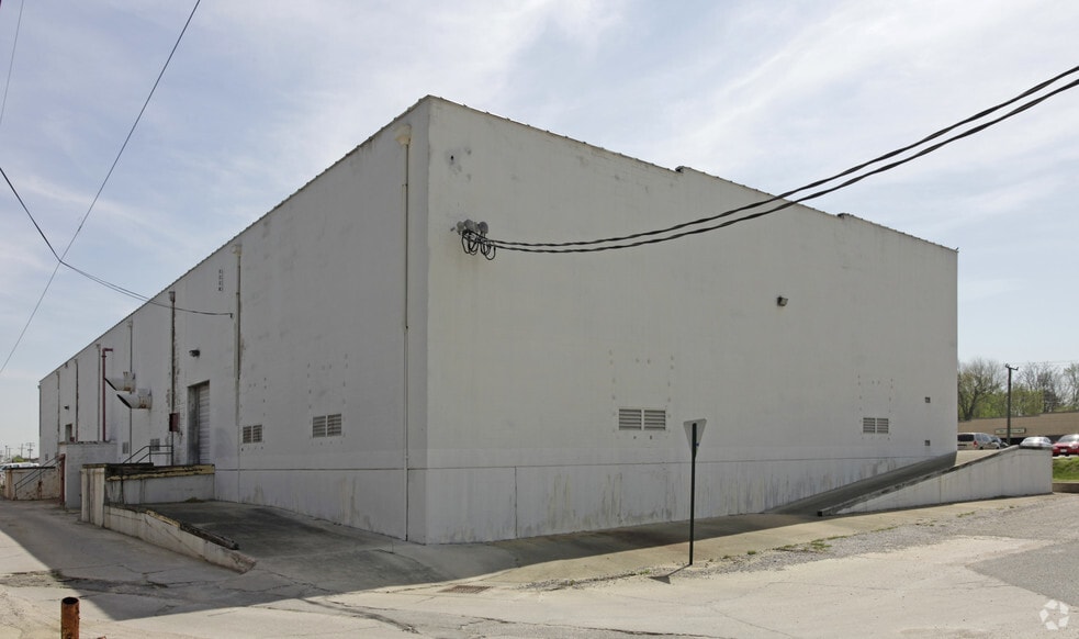 2000 Midway Ave, Petersburg, VA for lease - Building Photo - Image 1 of 6