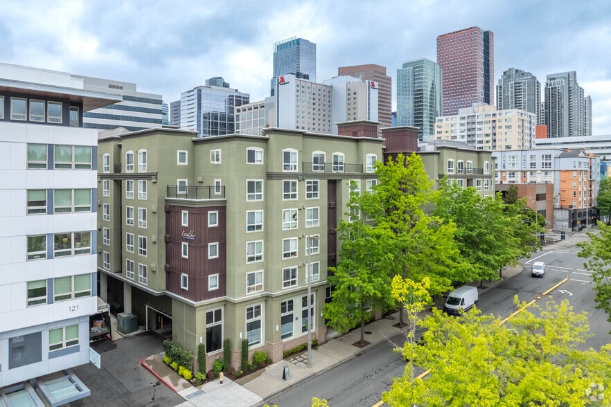 123 NE 112th Ave, Bellevue, WA for lease - Primary Photo - Image 1 of 22