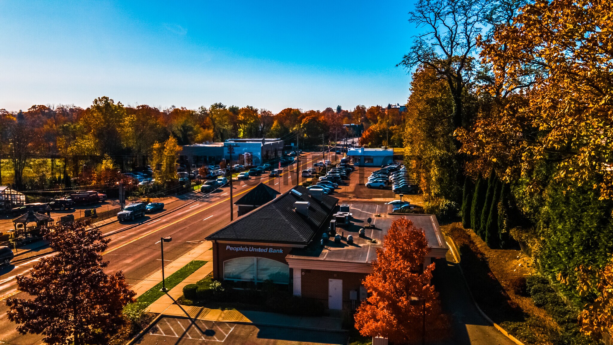 1444 E Boston Post Rd, Mamaroneck, NY 10543 People's United Bank