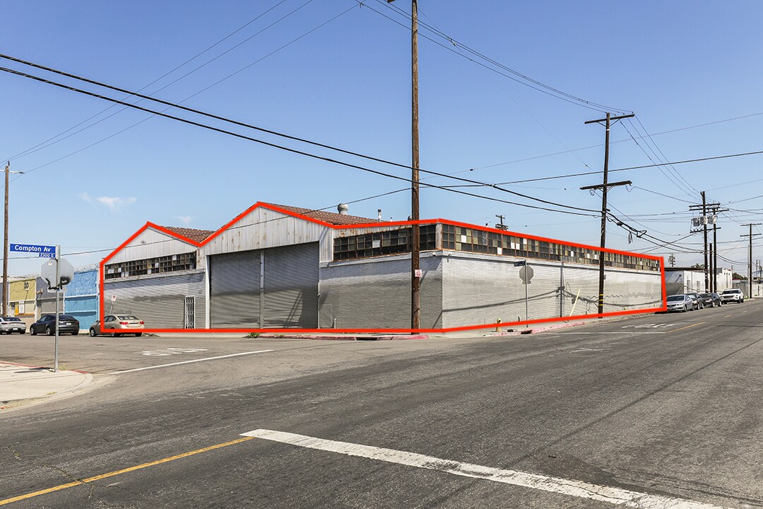 1577 23rd st, Los Angeles, CA for sale Building Photo- Image 1 of 1