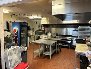 148 Elizabeth St, Derby, CT for lease Interior Photo- Image 2 of 6