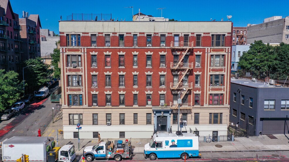 2627 Webster Ave, Bronx, NY for sale - Building Photo - Image 1 of 1