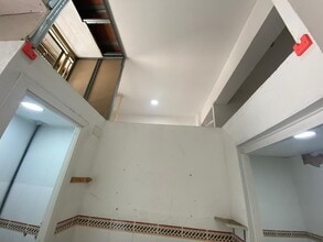 Retail in VILANOVA DEL CAMÍ, Barcelona for lease Interior Photo- Image 2 of 12