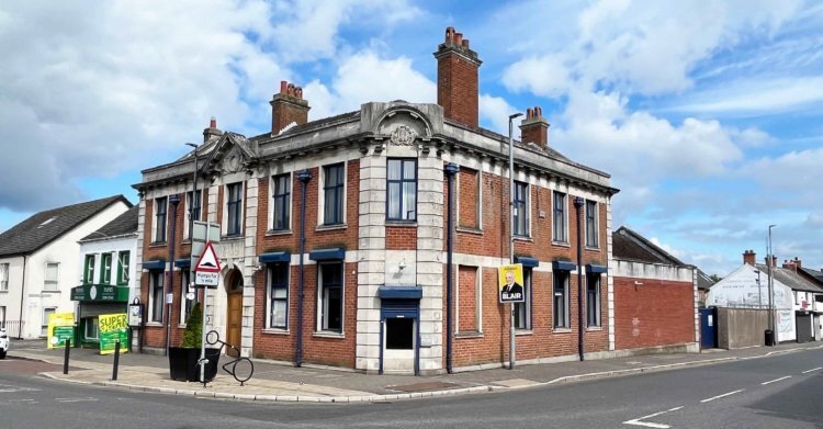 27 Main St, Crumlin for sale Primary Photo- Image 1 of 2