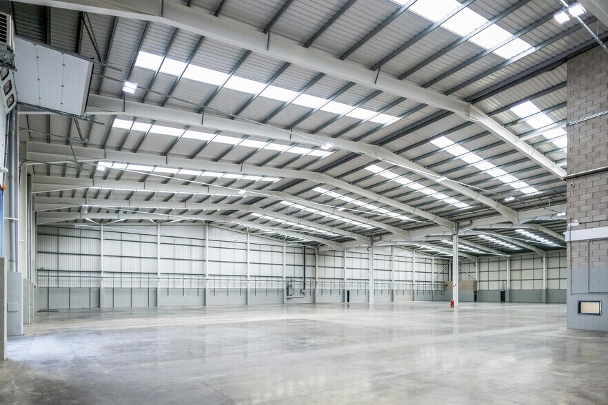 Cosford Ln, Rugby for sale - Building Photo - Image 3 of 8