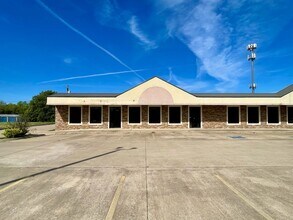 306-308 N 24th St, Rogers, AR for lease Building Photo- Image 2 of 10