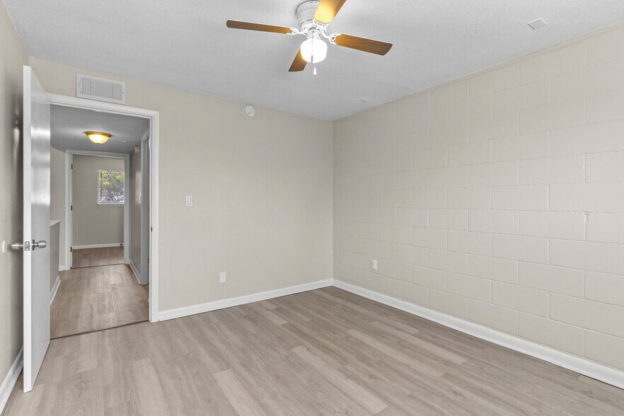 1305 Clay St, Tallahassee, FL 32304 Multifamily for Sale