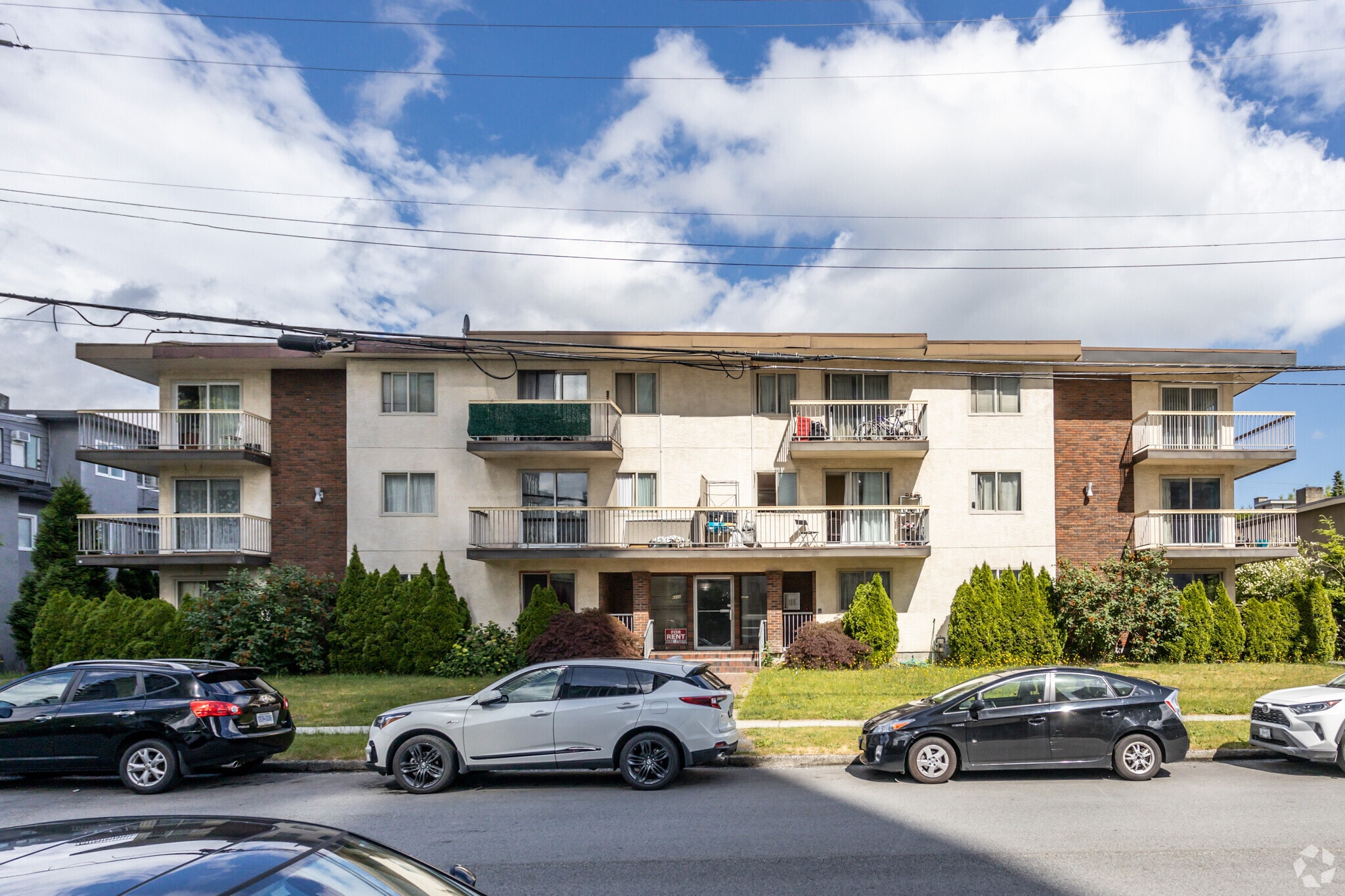 6660 Marlborough Ave, Burnaby, BC for sale Primary Photo- Image 1 of 1